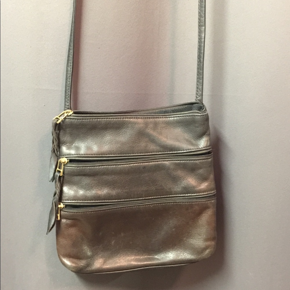 Sven Berkeley USA cross body travel purse.